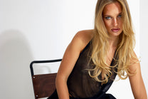 HALTERNECK TOP
